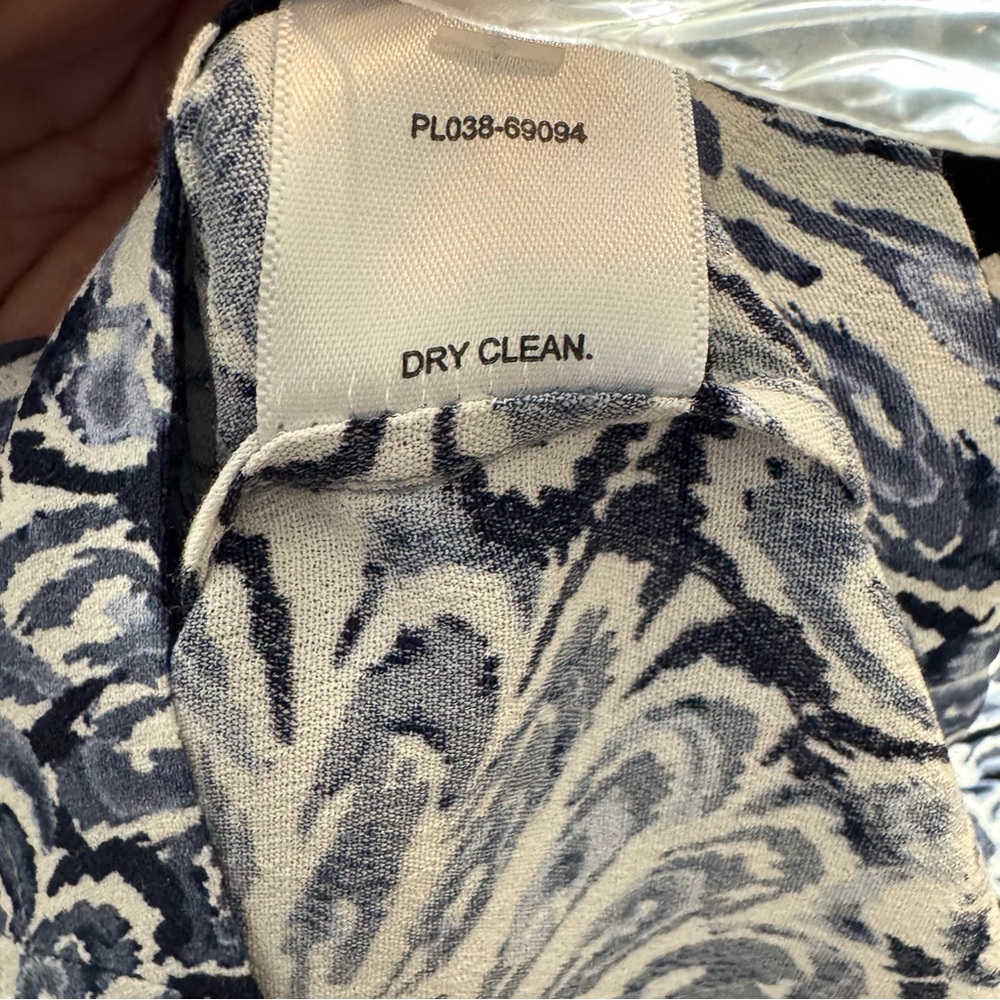 PENDLETON Blouse Women’s Size 12P Shirt  Rayon Crepe Floral‎ Blue White - Picture 5 of 6
